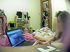 Cunt rubbing HD video.